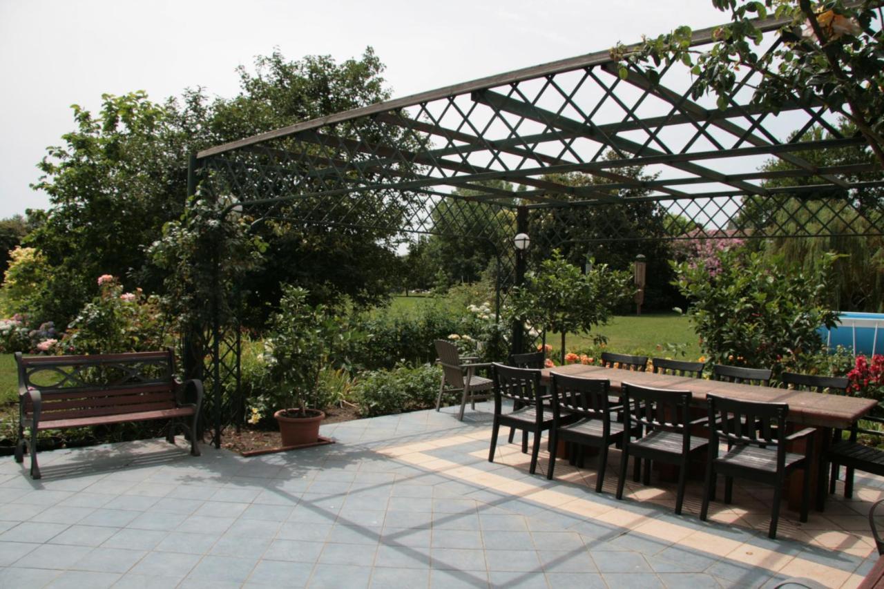 Pietrasanta - Versilia - Villa Arzilla Garden Con Piscina Тонфано Екстериор снимка